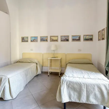 2 Bedroom Cozy In Apartment *