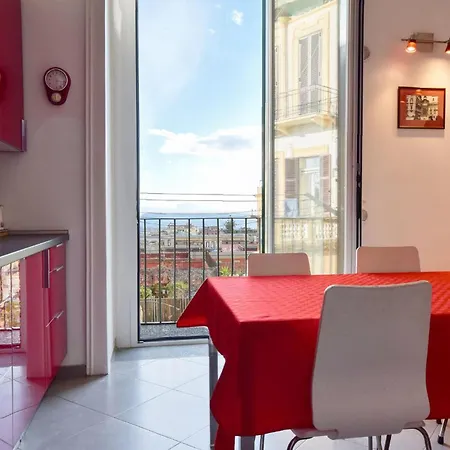 2 Bedroom Cozy In Neapol